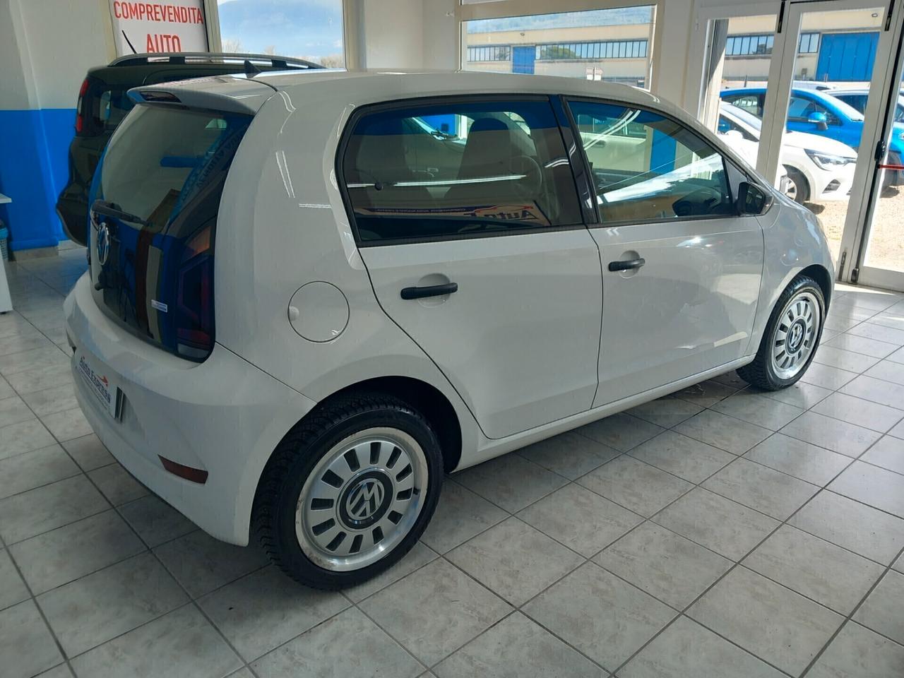 Volkswagen Up anno 2018 1.0 benzina metano 78 mila km