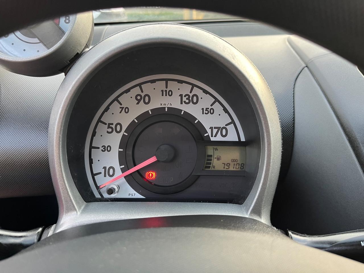 Peugeot 107 1.0 68CV 5p. KM 79000 ( NEOPATENTATI)