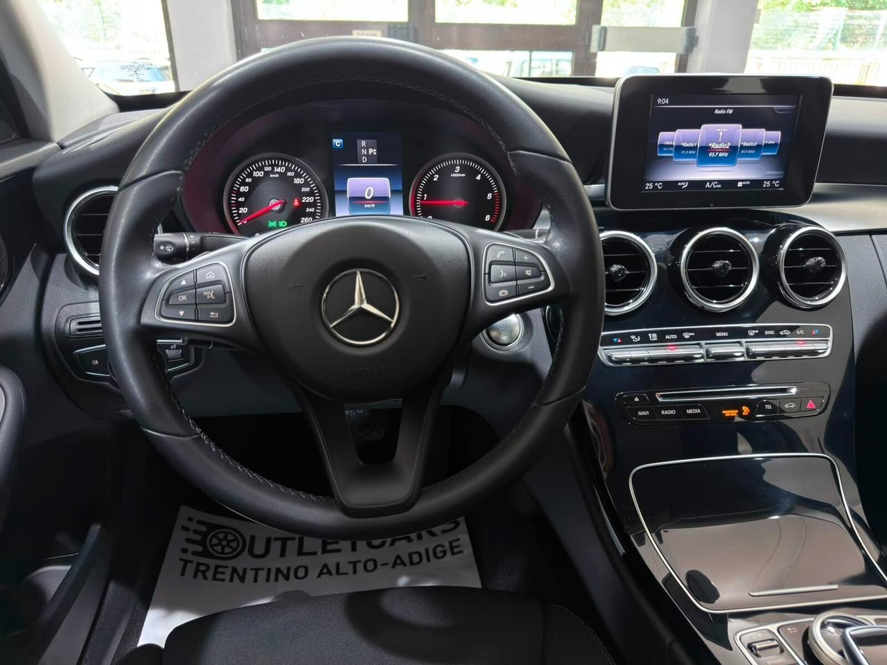 MERCEDES C 220 2.2d 170cv AUTO 75.000km BERLINA
