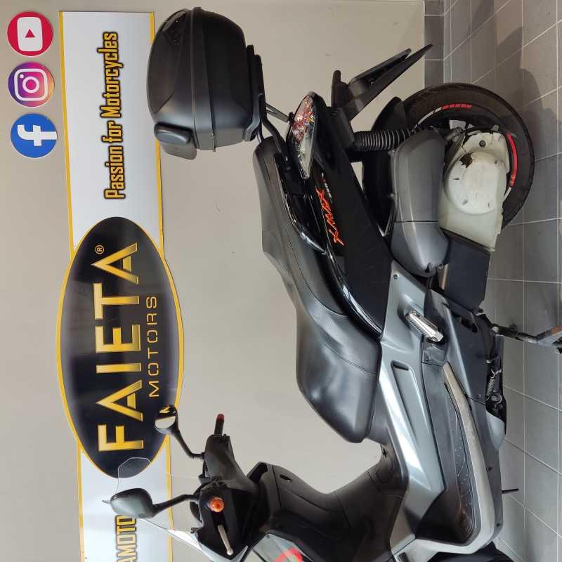 Yamaha X-Max 250 - 2009