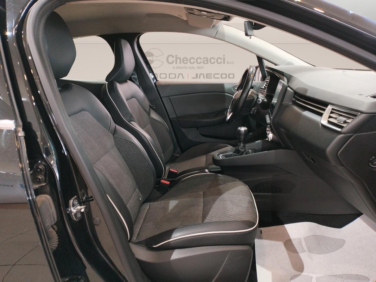 Renault Clio 1.0 tce Zen 100cv *NEOPATENTATI*