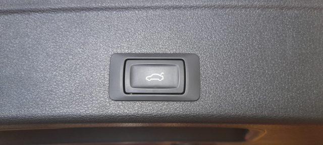 AUDI A4 Avant 35 TDI S tron Business Advanced MILD HYBRID