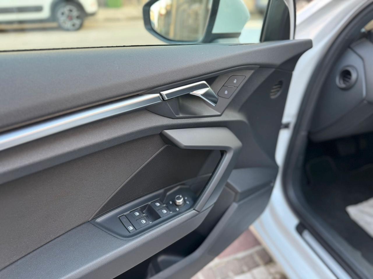 Audi A3 SPB 30 TDI Business Advanced