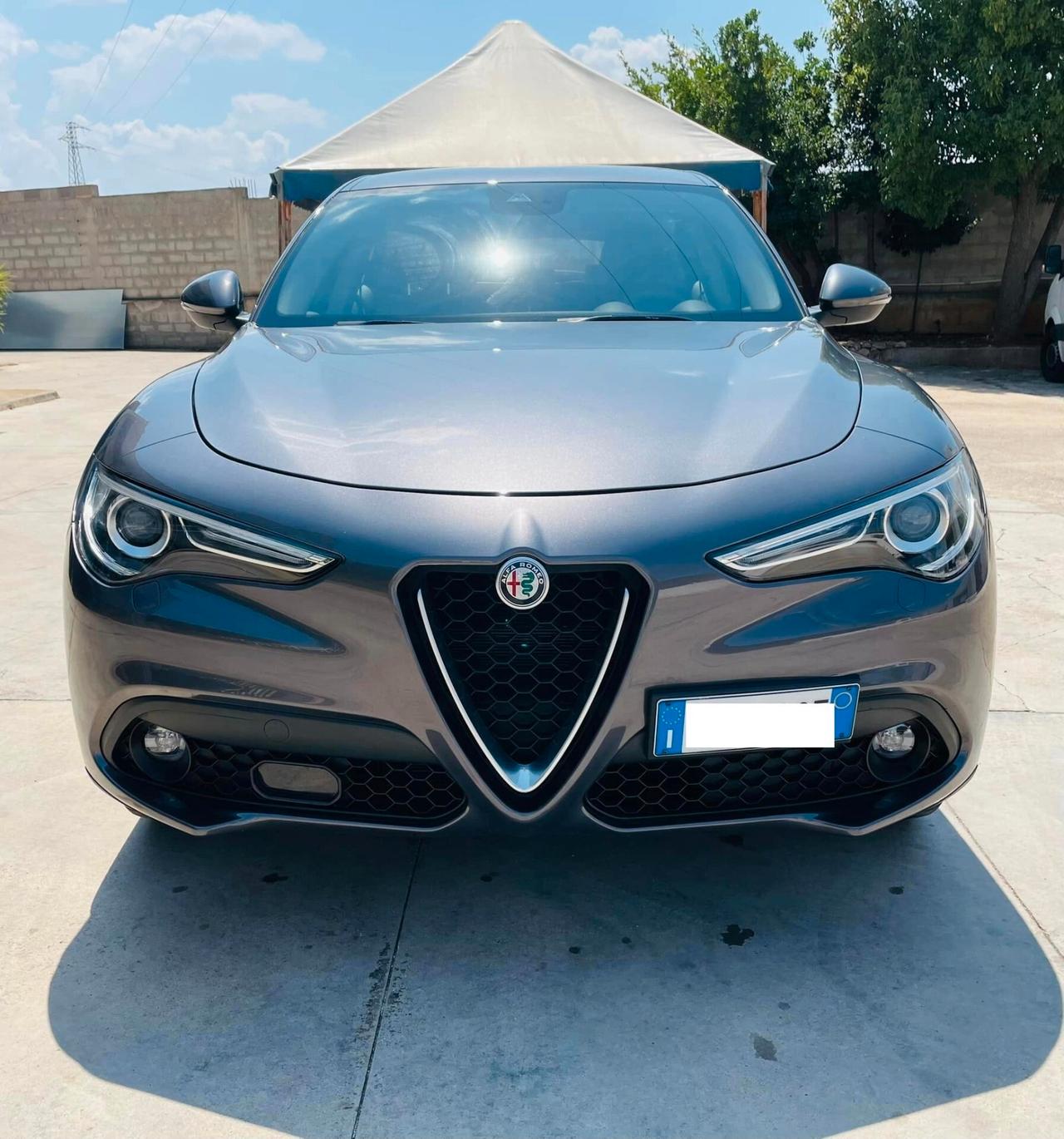 Alfa Romeo Stelvio 2.2 Turbodiesel 180 CV AT8 Q4 Business