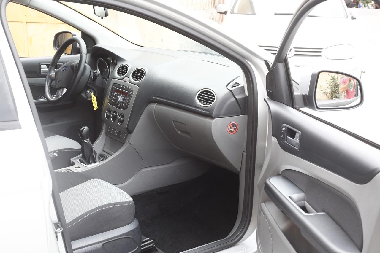 Ford Focus 1.6 TDCi (110CV) 5p. Tit. DPF