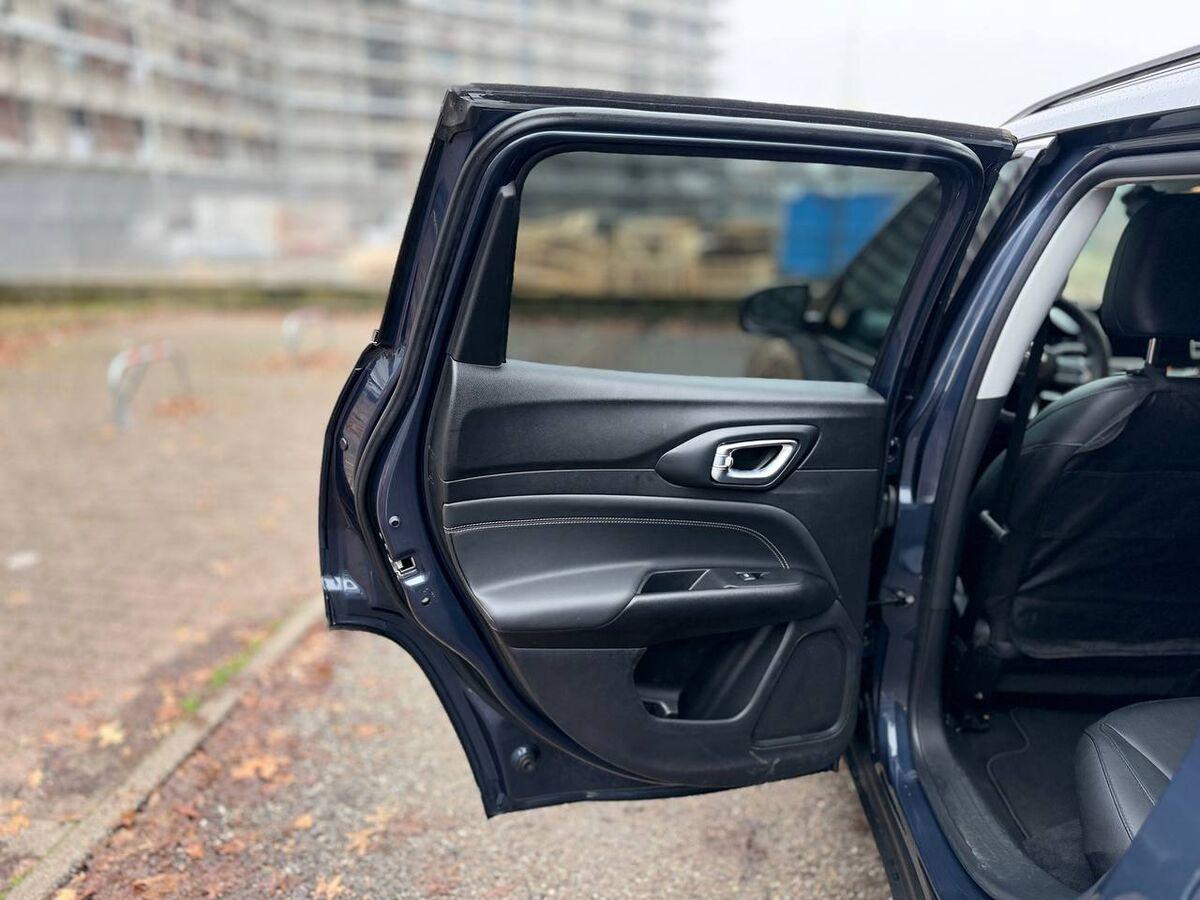 Jeep Compass 1.3 turbo t4 phev Limited 4xe auto