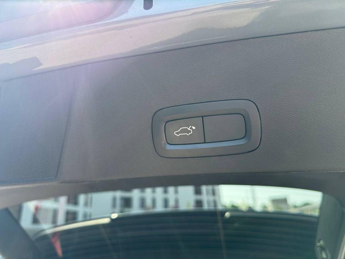 Volvo XC40 2.0 d3 Momentum auto my21