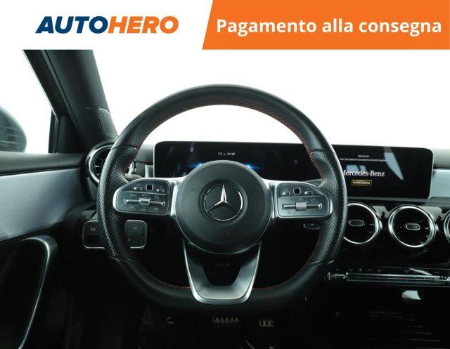 MERCEDES-BENZ A 180 d Automatic Premium