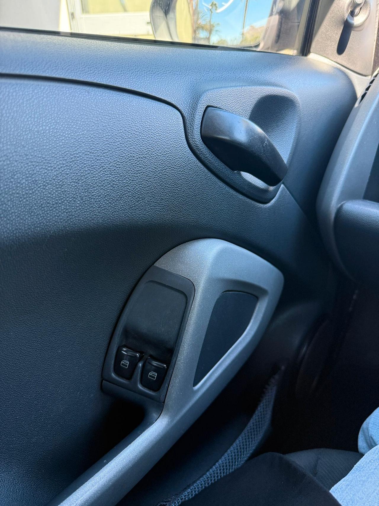 Smart ForTwo 800 40 kW coupé passion cdi