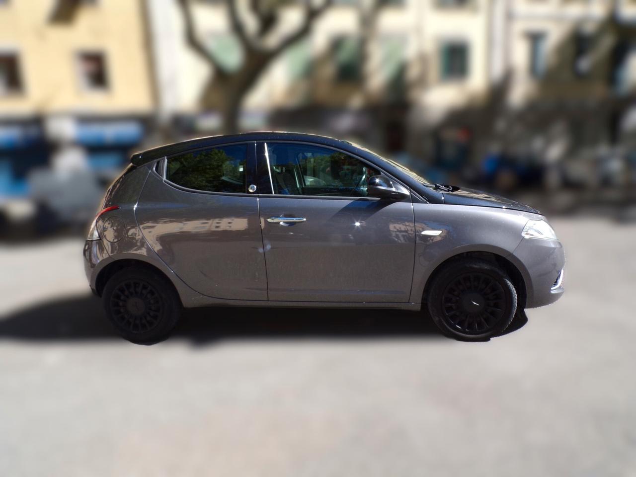Lancia Ypsilon 1.2 69 CV 5 porte GPL Ecochic Gold NEOPATENTATI