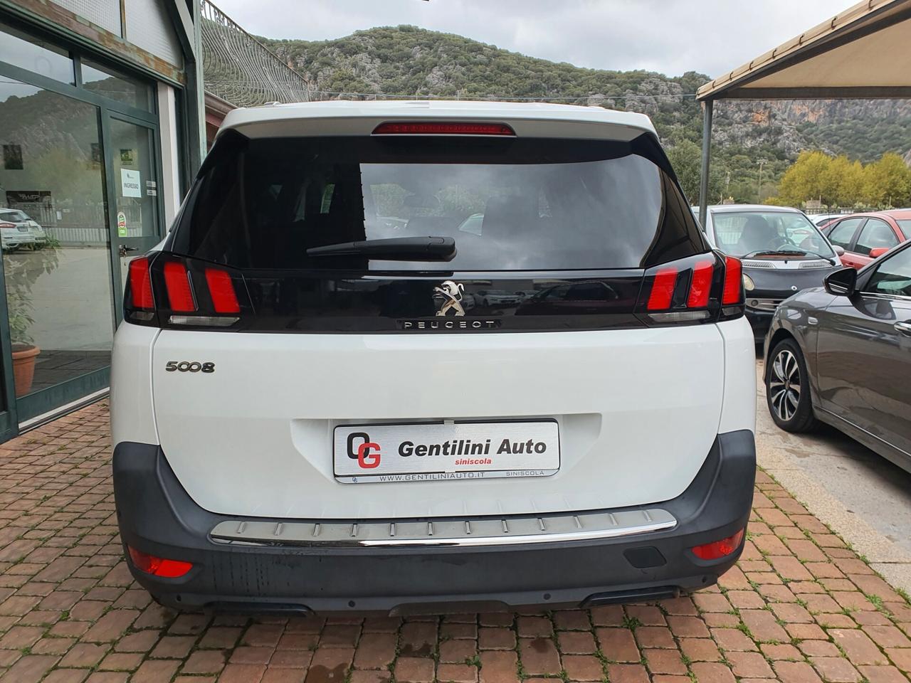 Peugeot 5008 BlueHDi 130 S&S Allure