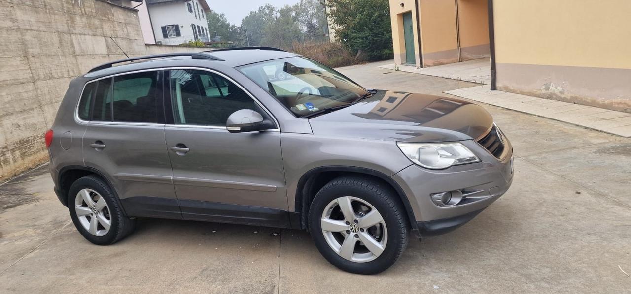 Volkswagen Tiguan 2.0 16V TDI DPF Trend & Fun (18°)