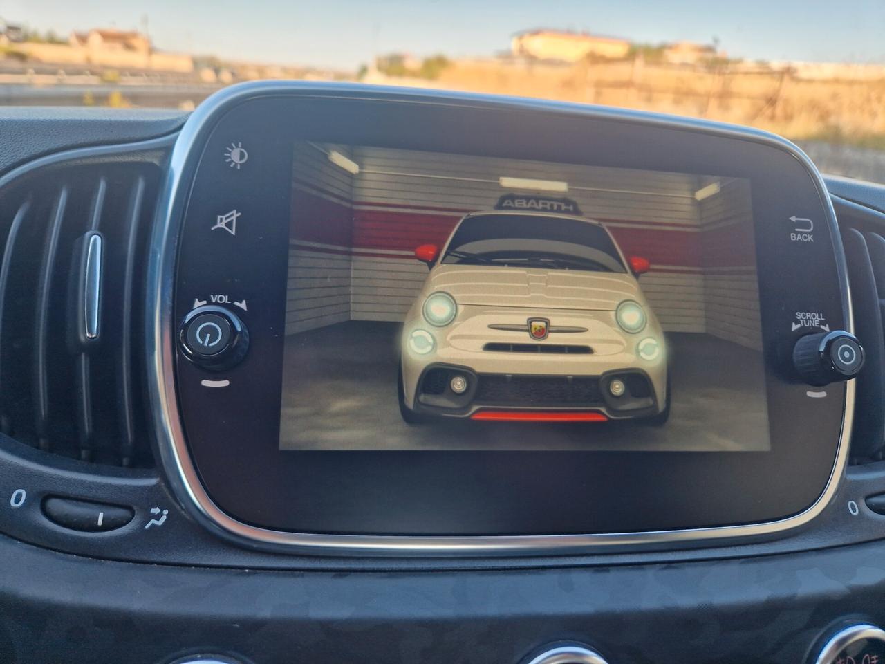 Abarth 595 1.4 Turbo T-Jet 165 CV Pista