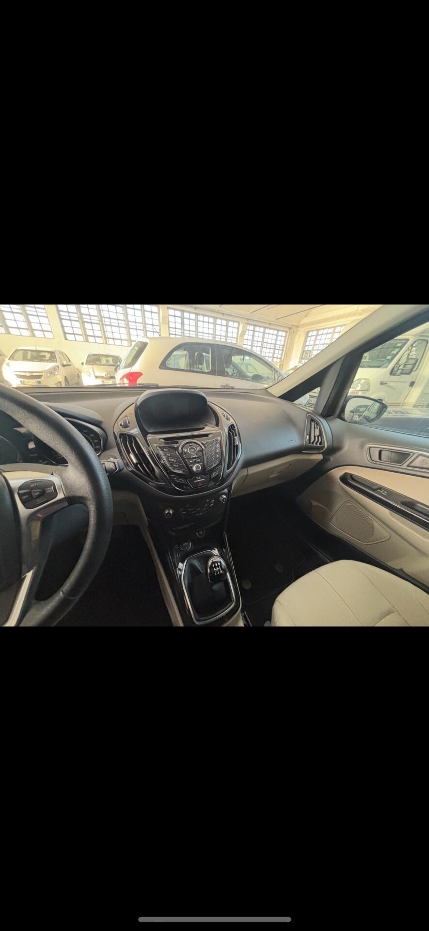 Lancia Ypsilon 1.2 69 CV 5 porte Gold