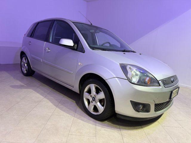 FORD Fiesta 1.2 16V 5p. Ghia
