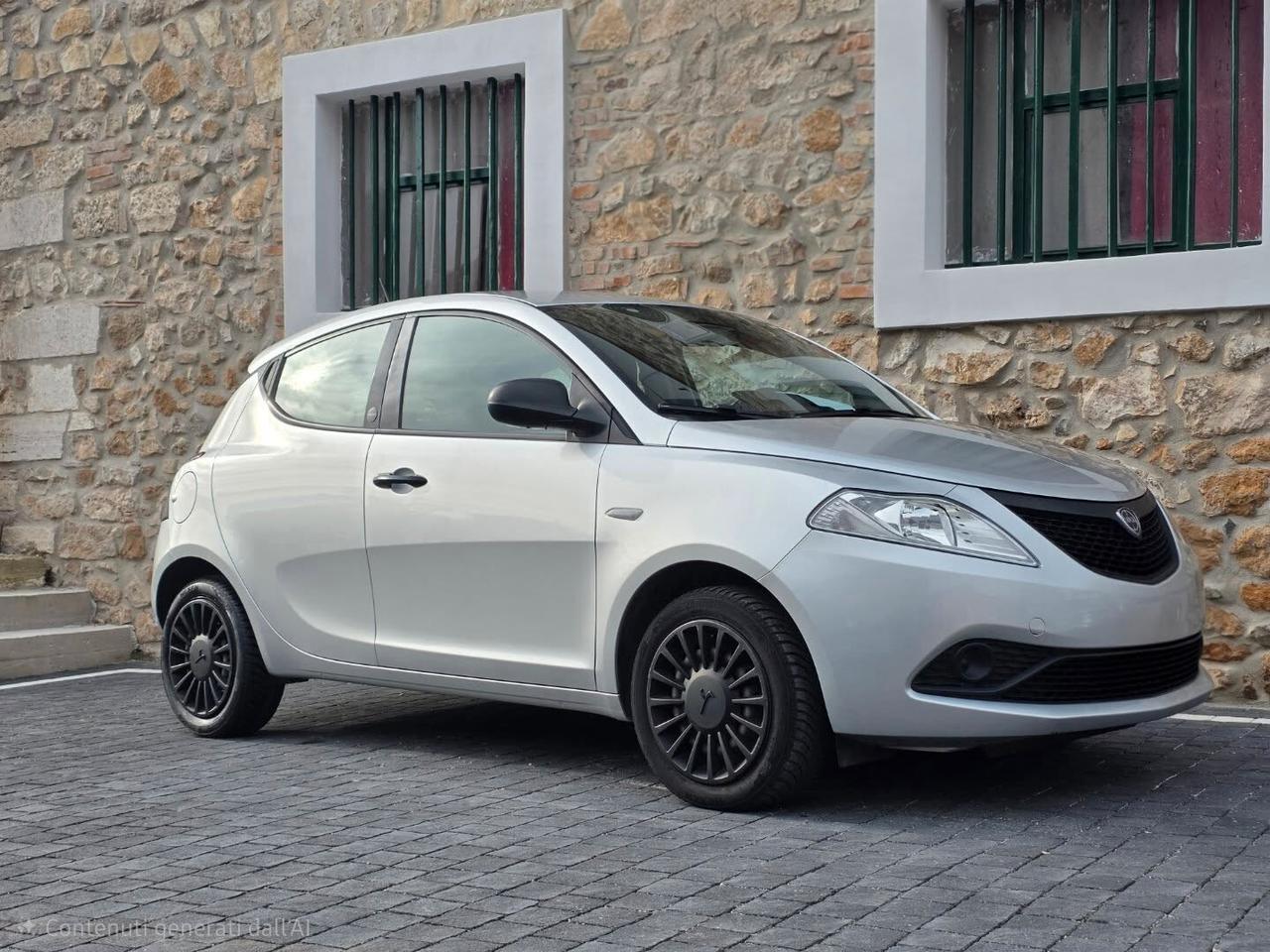 Lancia Ypsilon 1.0 FireFly 5 porte S&S Hybrid Ecochic Gold