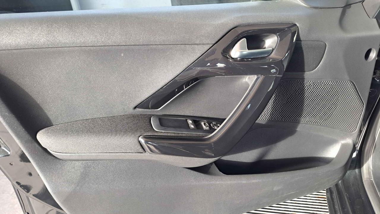 Peugeot 208 PureTech 82 Allure