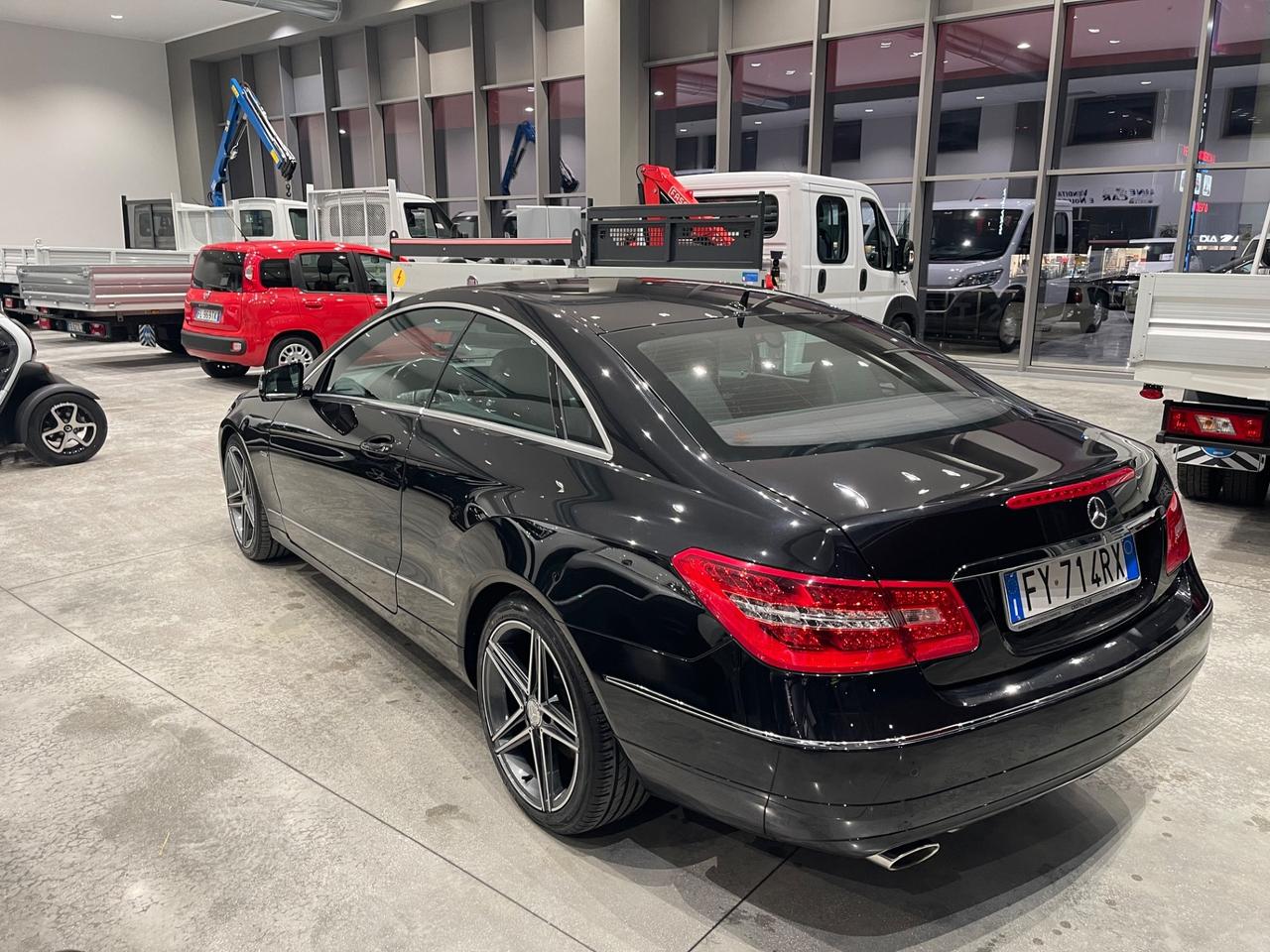 Mercedes-benz E 220 CDI Coupé BlueEFFICIENCY Avantgarde