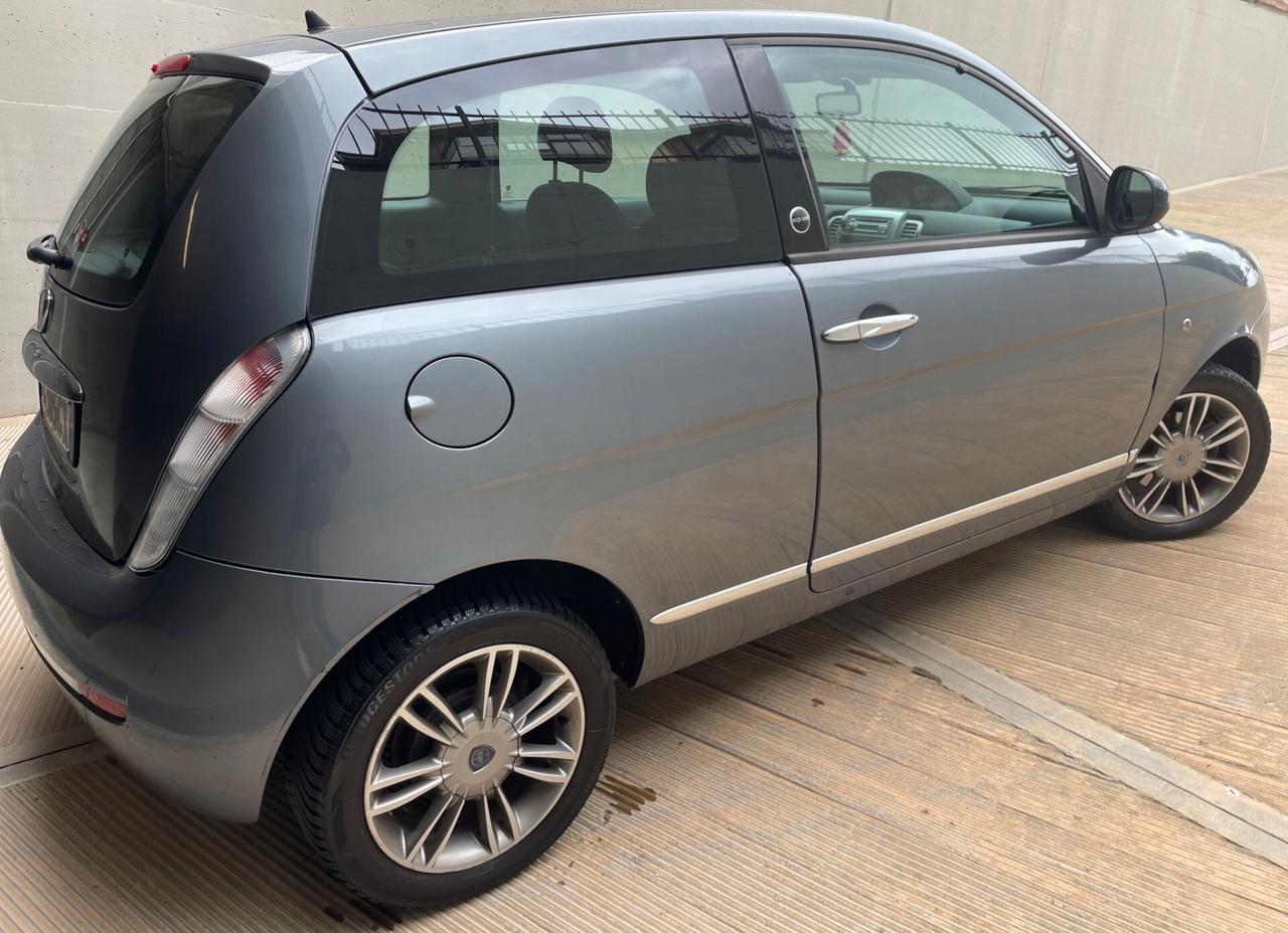 Lancia Ypsilon 1.4 Unyca Ecochic GPL