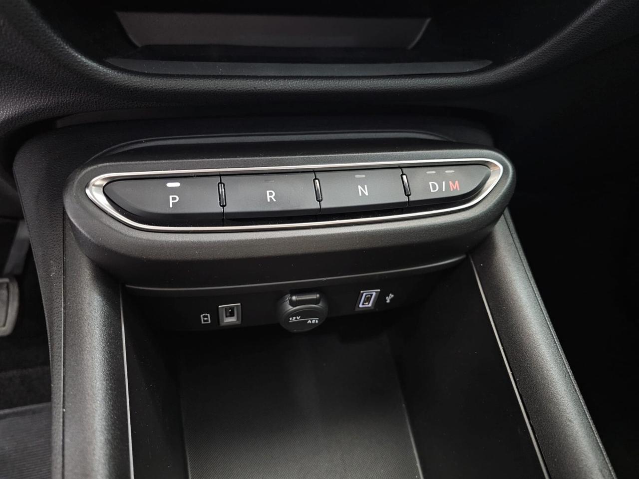 NUOVA FIAT 600 LOUNGE EDITION 1.2 MILD-HYBRID 101CV DCT AUTOMATIC