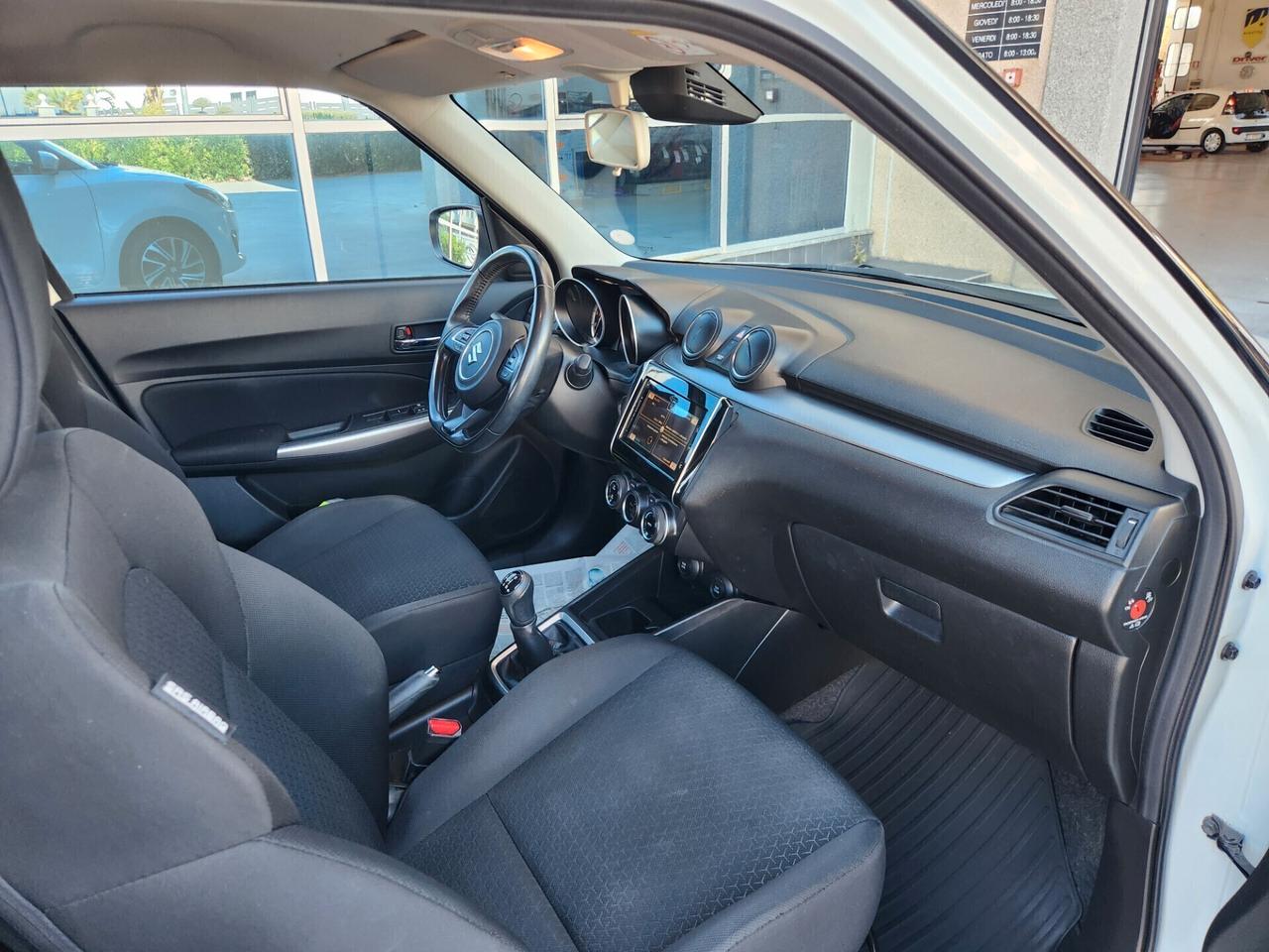 Suzuki Swift 1.2 Hybrid Top