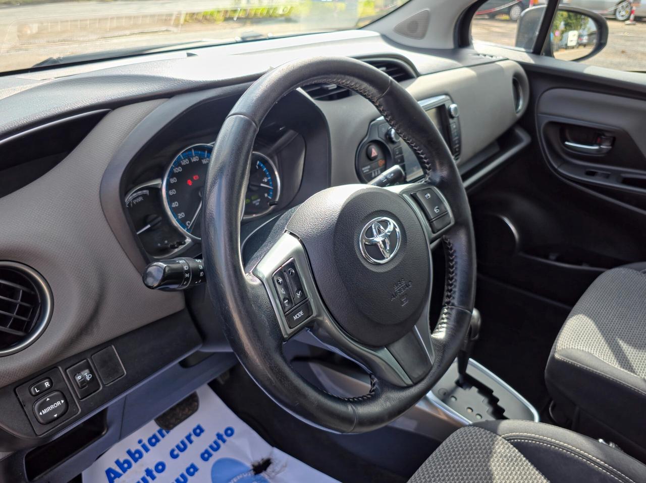 Toyota Yaris 1.5 Hybrid 5 porte Active 2015-E6B Automatico NEO