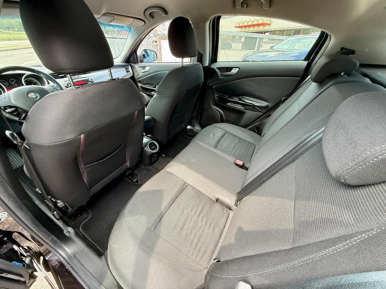 Alfa Romeo Giulietta 1.6 JTDm-2 105 CV NEOPATENTATI