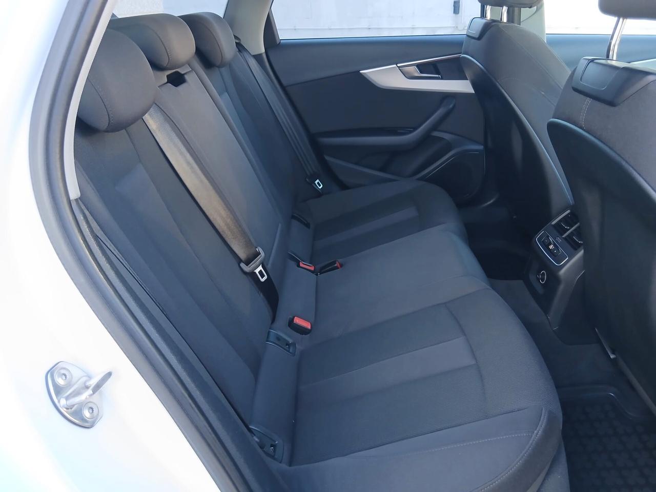 Audi A4 Avant 2.0 TDI 122 CV S tronic Business