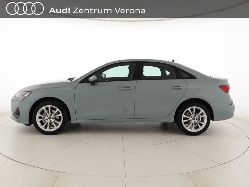 Sedan 30TDI 116CV Business