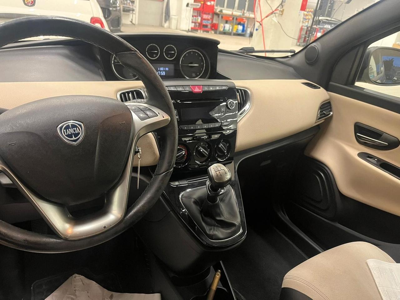 Lancia Ypsilon 1.2 GPL 69cv *NEOPATENTATI*