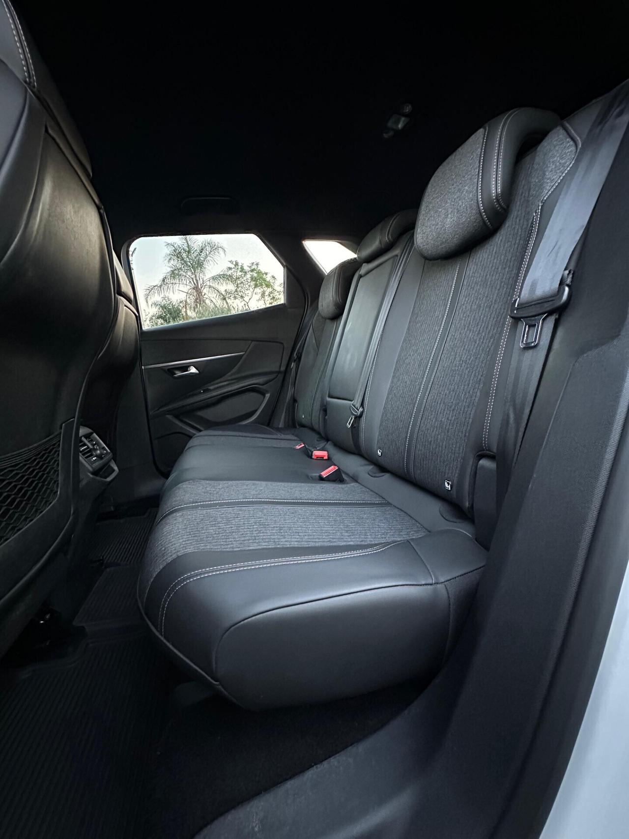 Peugeot 3008 1.6 Blue-HDI 120CV GT-LINE
