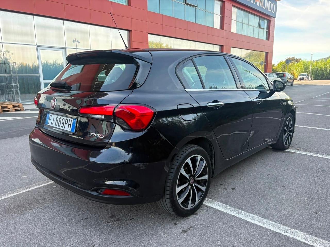 Fiat Tipo 1.6 Mjt S&S 5 porte Lounge