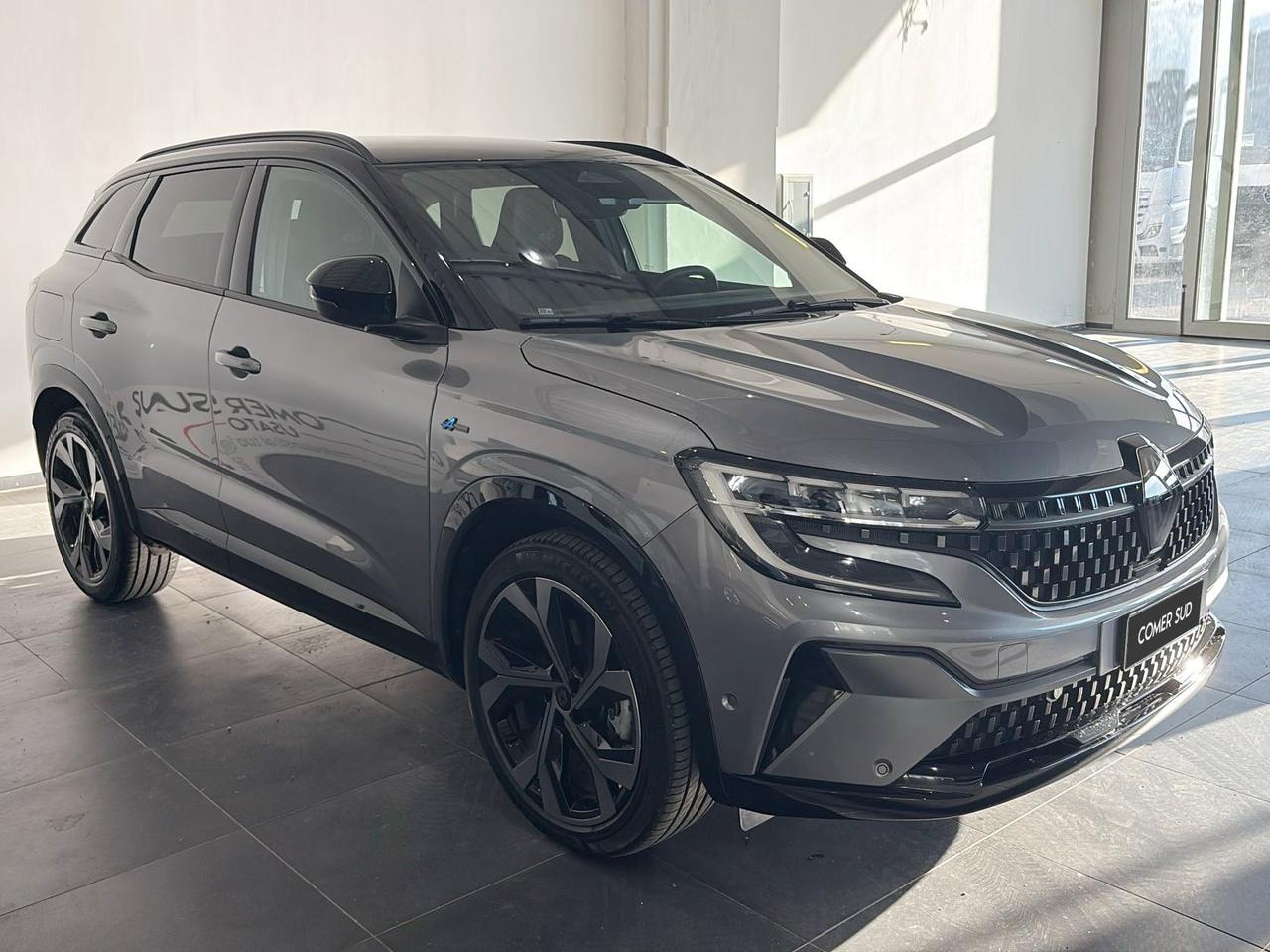 RENAULT Austral 2023 - Austral 1.2 E-Tech full hybrid Iconic Esprit