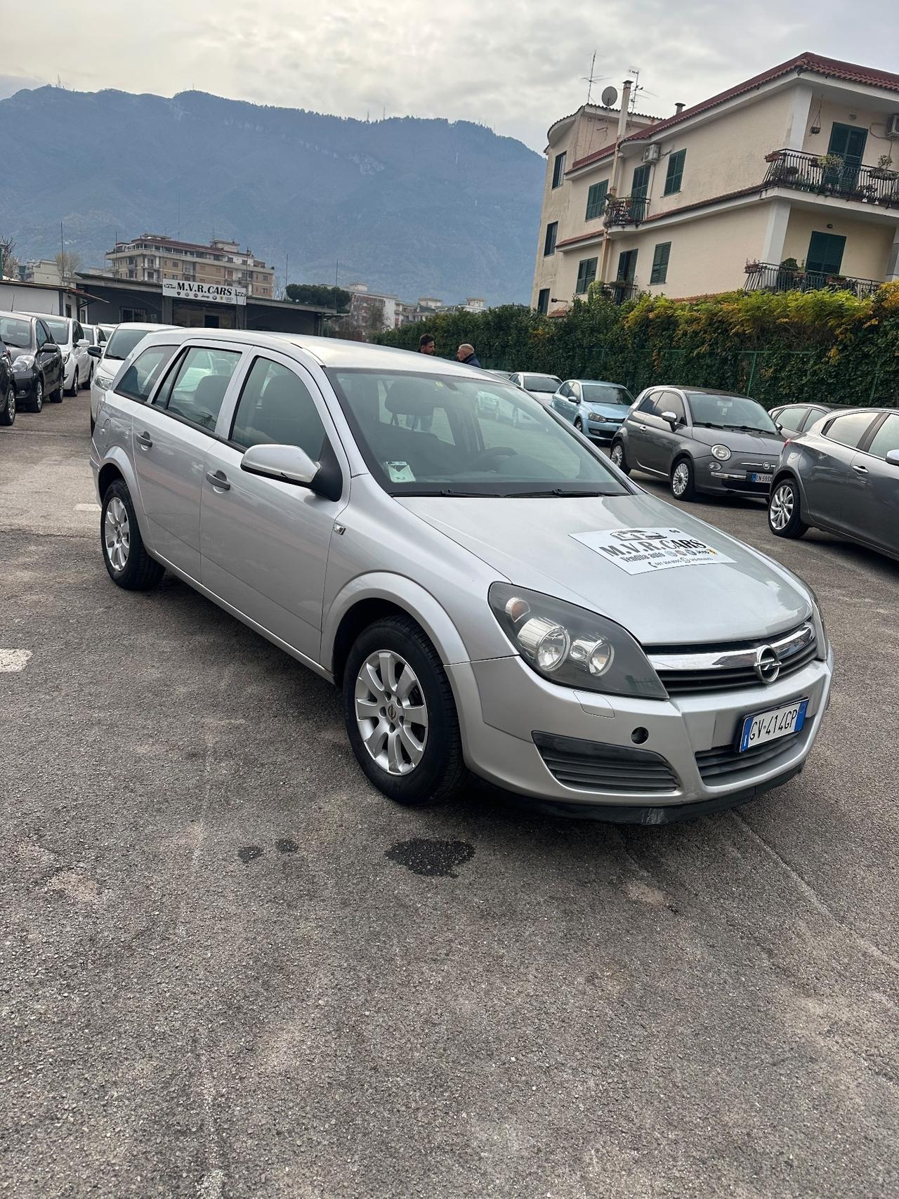 Opel Astra 1.4 16V Twinport 5 porte Enjoy