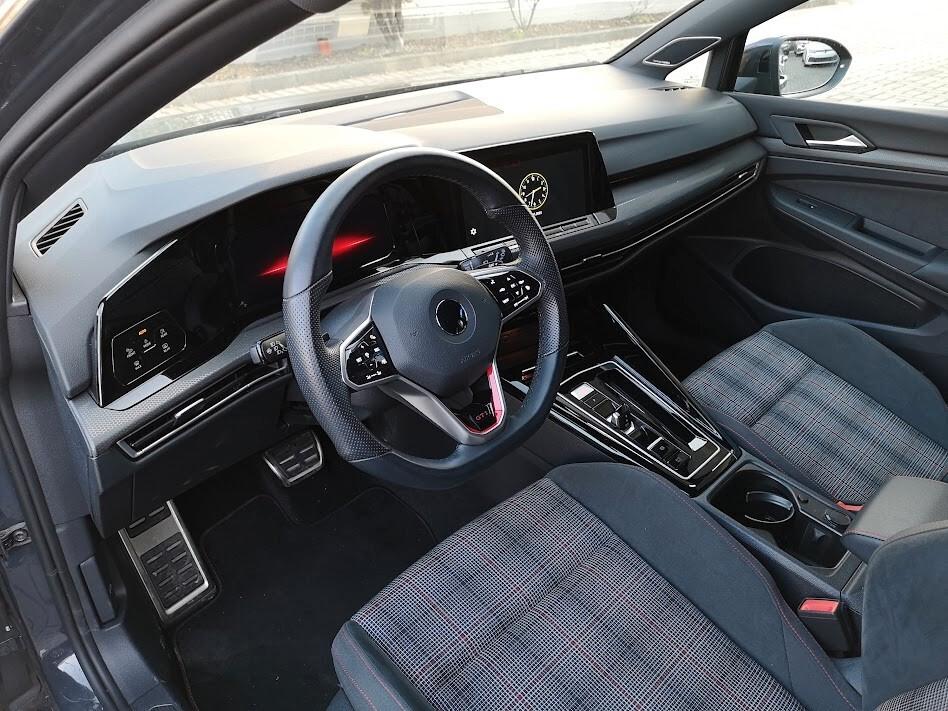 Volkswagen Golf GTI 2.0 TSI DSG IQ LED MATRIX ASSETTO RETROCAMERA CERCHI 19'