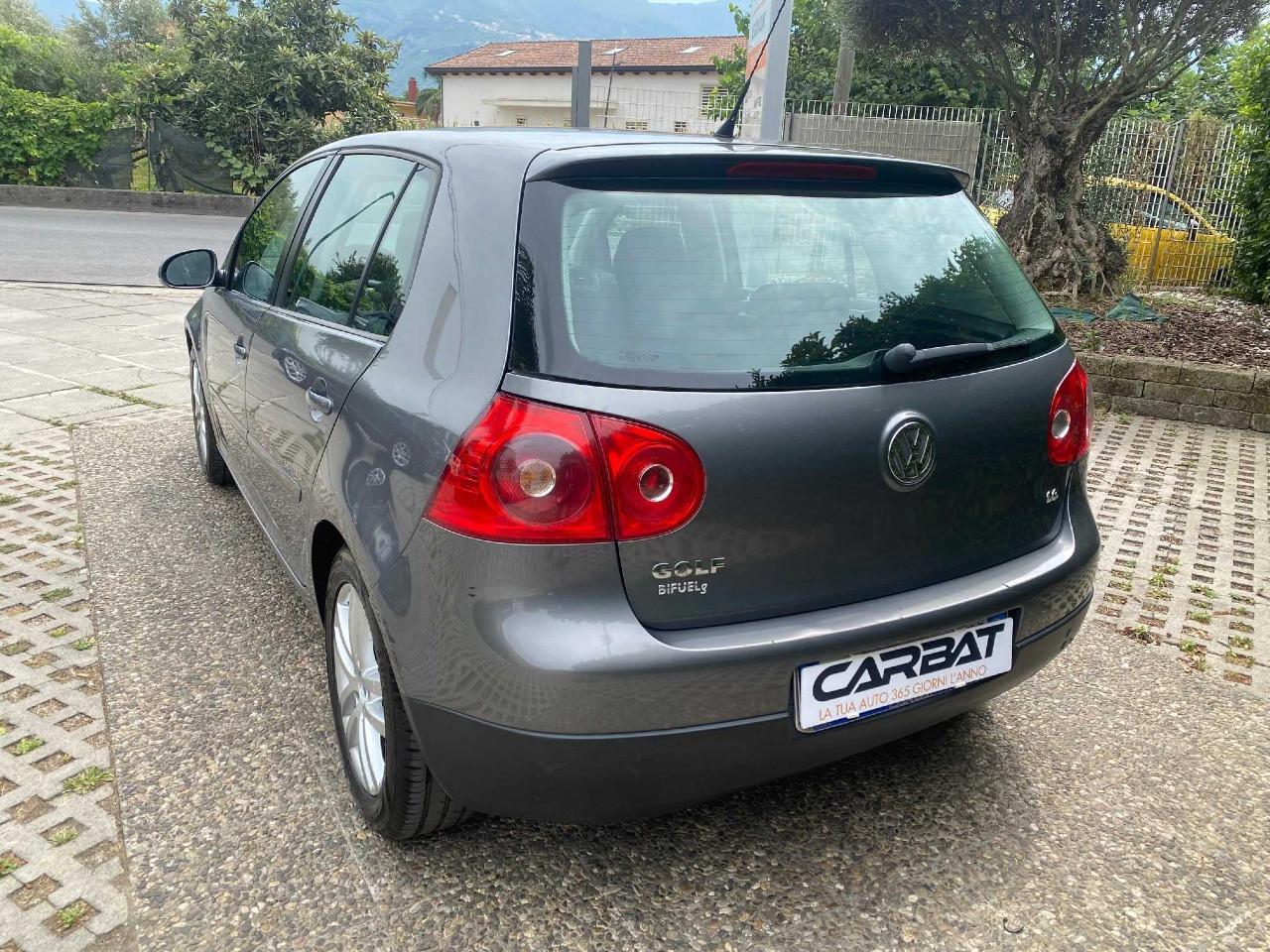 VOLKSWAGEN Golf 1.6 Comfortline