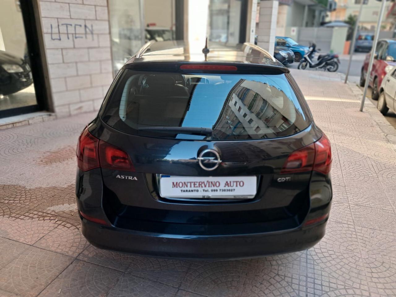 Opel Astra 1.7 CDTI 110CV Sports Tourer Cosmo-Euro4690