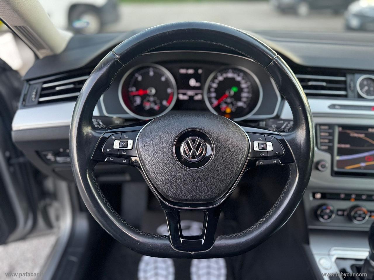 VOLKSWAGEN Passat Variant 2.0 TDI DSG Highline BMT
