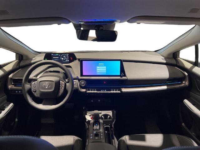 TOYOTA Prius 2.0 Plug-in Hybrid Lounge +