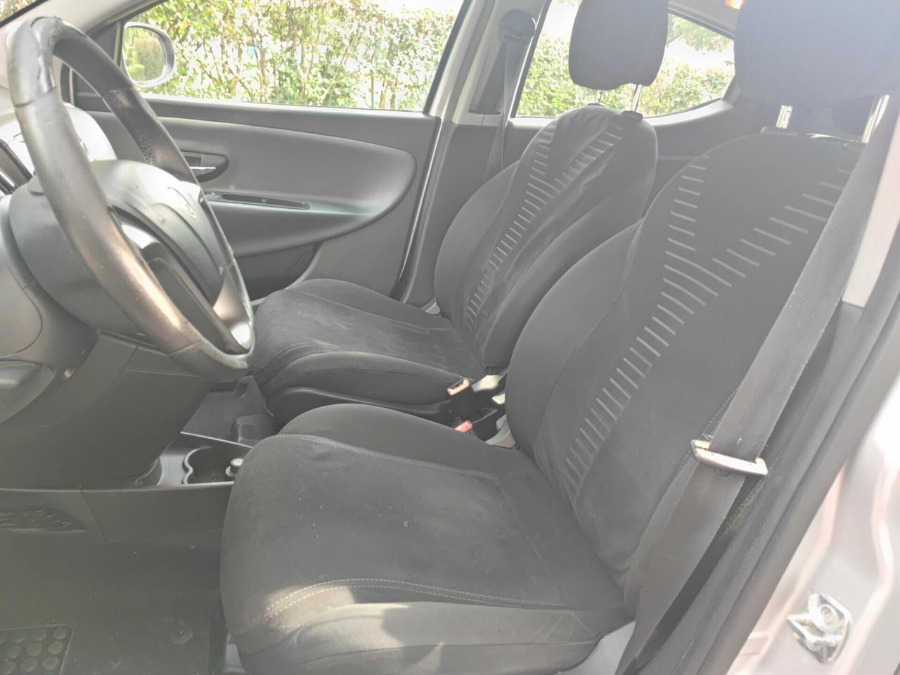 Lancia Ypsilon 1.2 Benz 5 porte euro 5B neopatentati