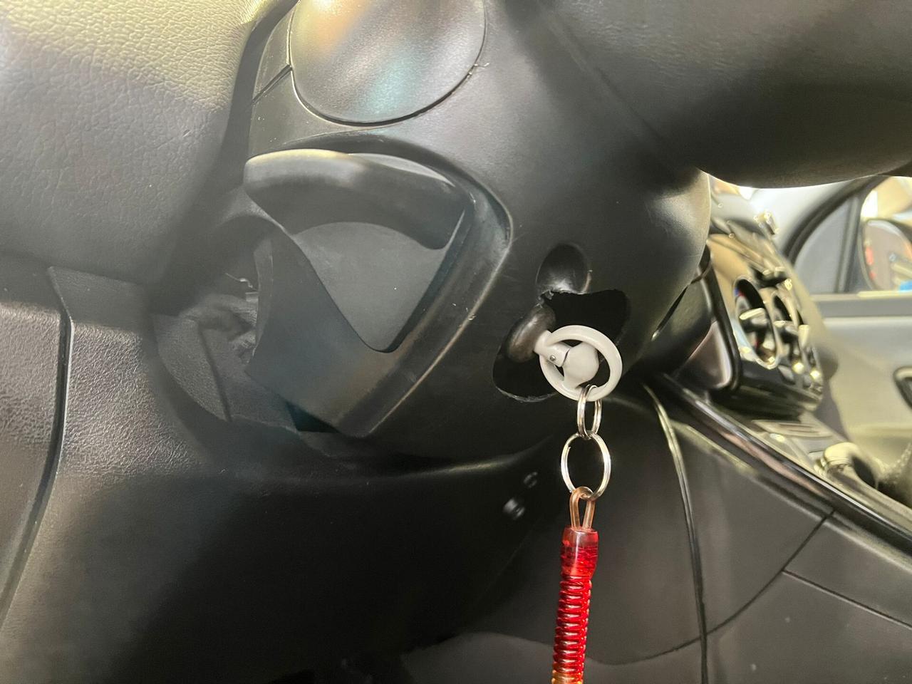 Lancia Ypsilon 1.2 69 CV 5 porte NEOPATENTATO