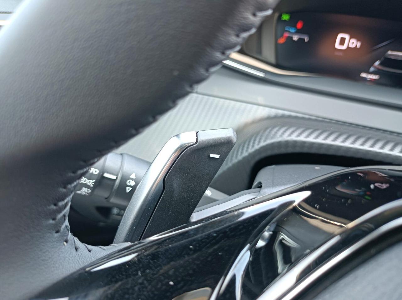 Peugeot 2008 PureTech 130 S&S EAT8 Allure
