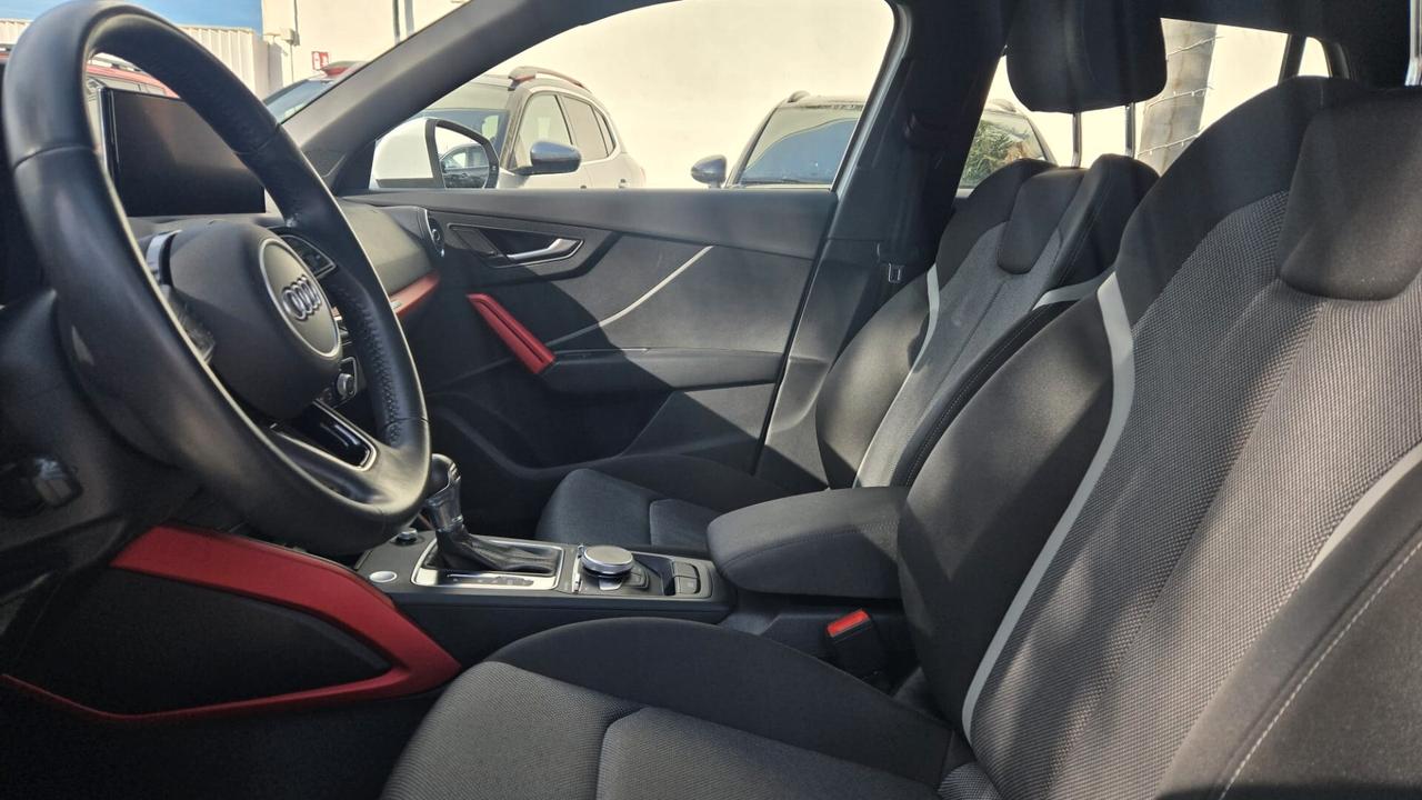 Audi Q2 30 1.6 tdi 115CV S line Edition S-Tronic Cockpit