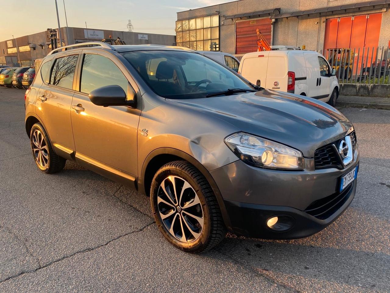 Nissan Qashqai 2.0 dCi DPF Tekna 4x4