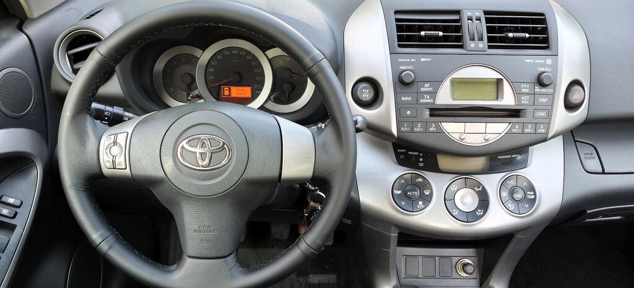 Toyota RAV 4 2.2 D-4D 136 CV Luxury
