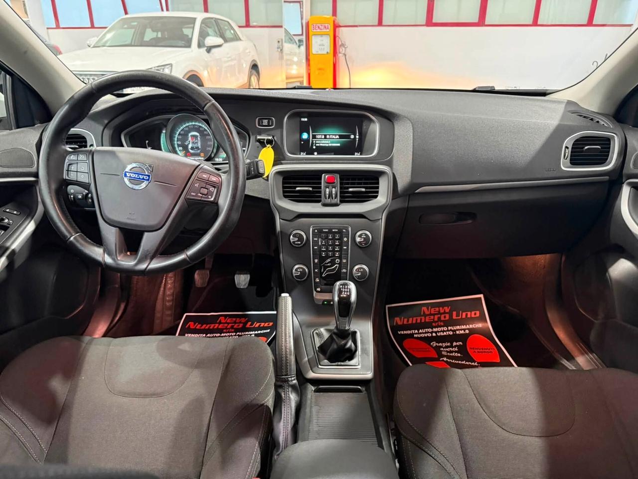 Volvo V40 D2 1.6 115cv SUMMUM 2015