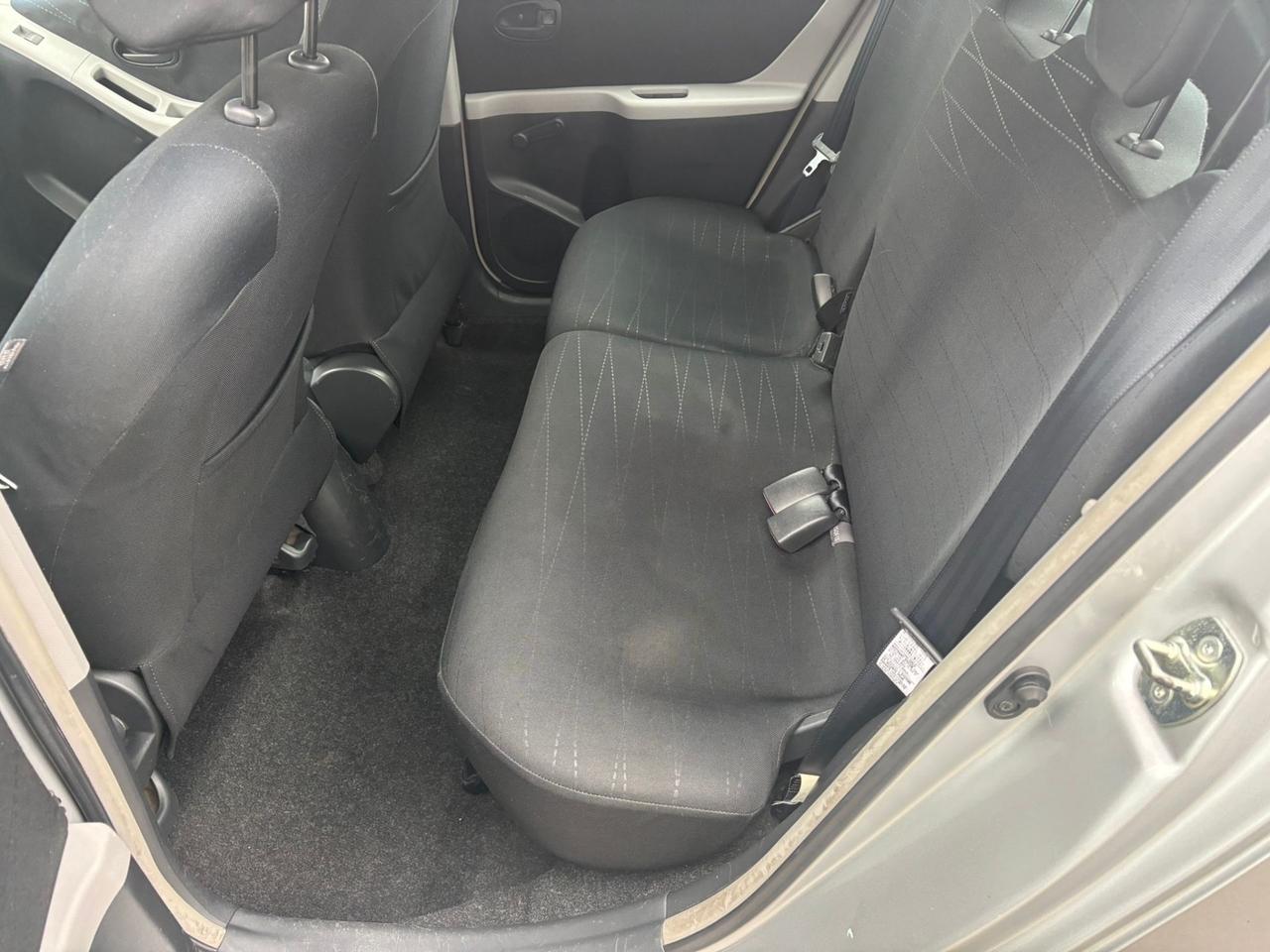 Toyota Yaris 1.0 5 porte