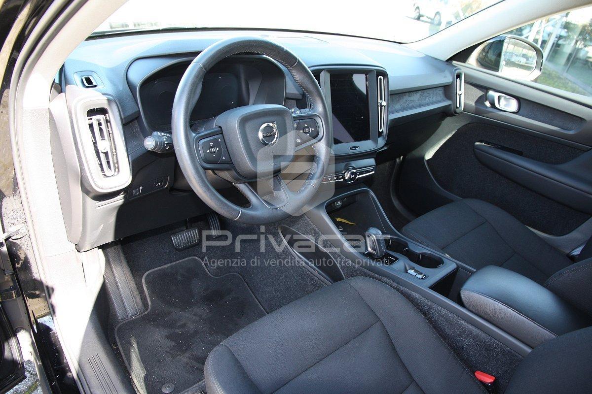 VOLVO XC40 T2 Geartronic Momentum