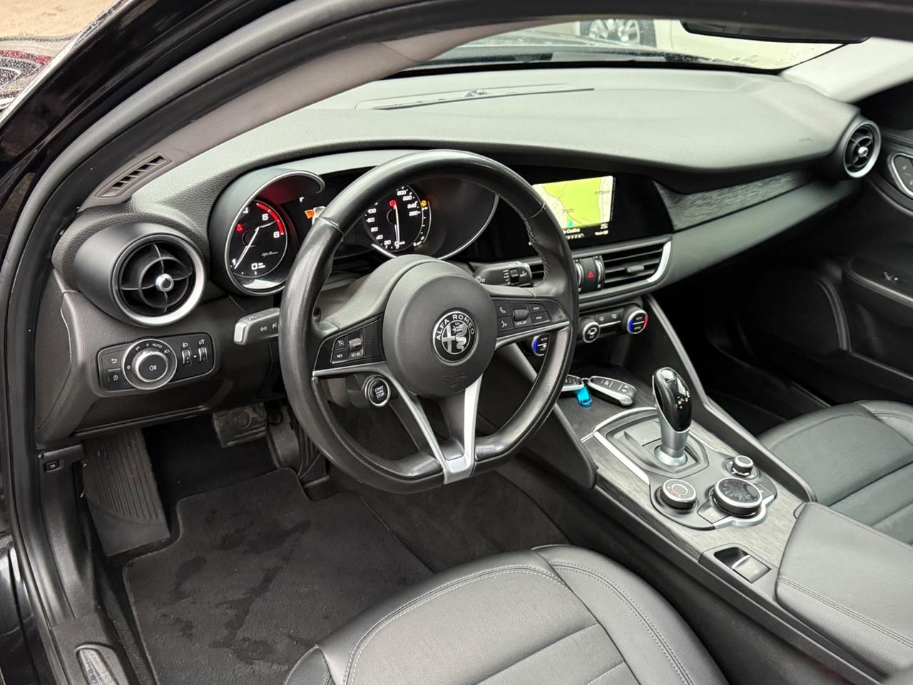 Giulia 2.2 Turbodiesel 160 CV AT8 B-Tech-unipro-rate-