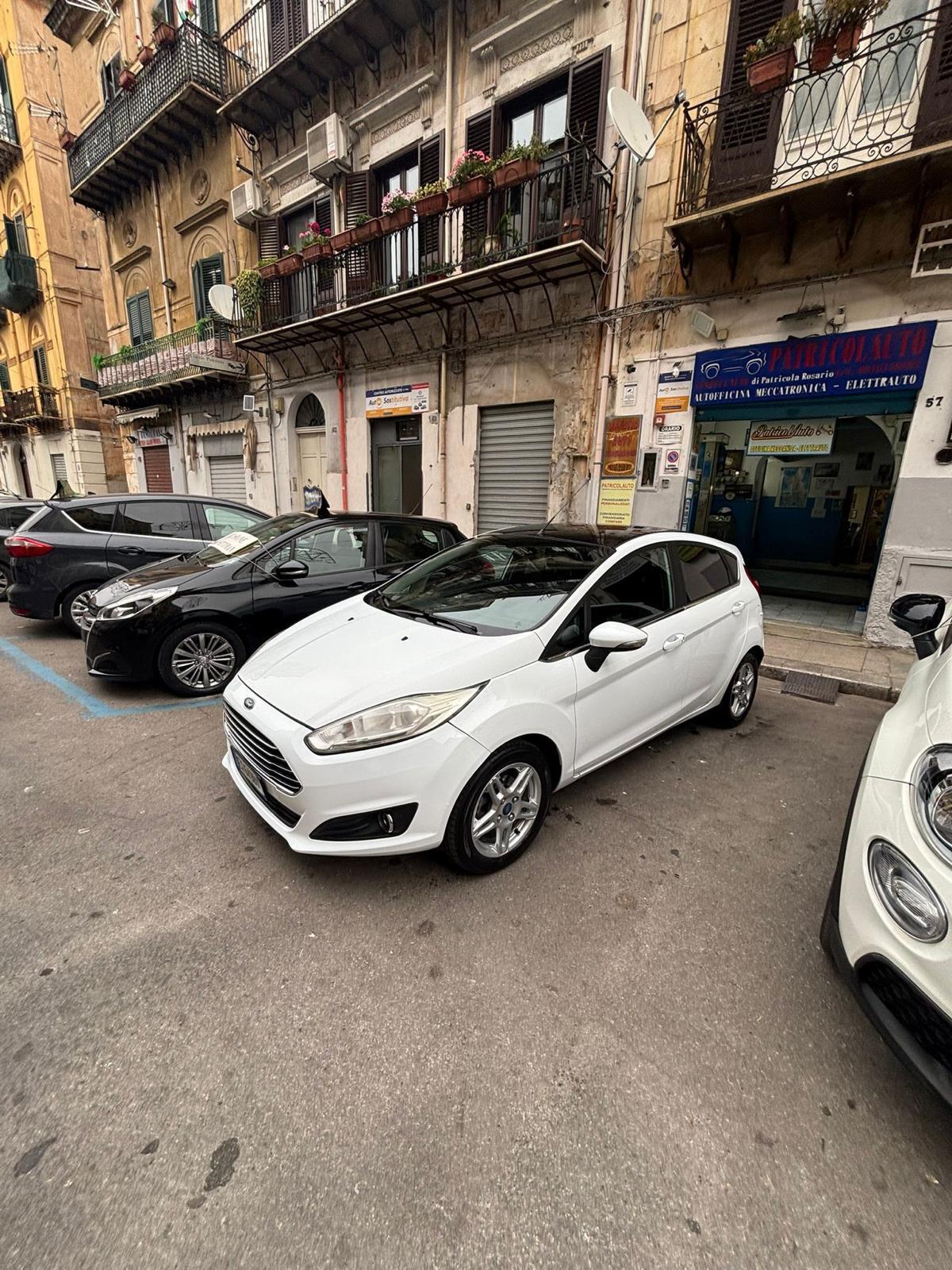 Ford Fiesta 1.5 TDCi 75CV 5 porte Titanium FINANZIABILE